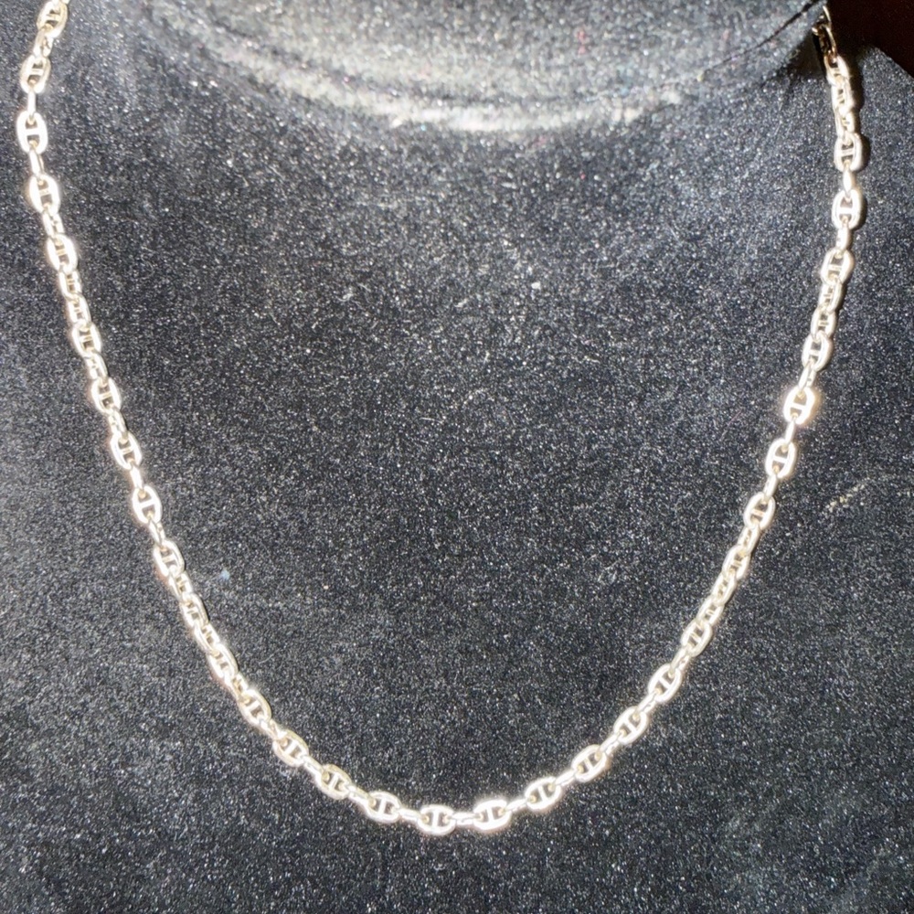 Elegant Silver Chain Necklace